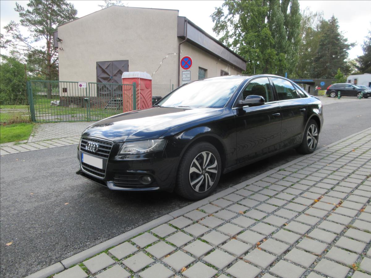 Audi A4 1,8 TFSi 88Kw, Xenon, VADA MOTORU