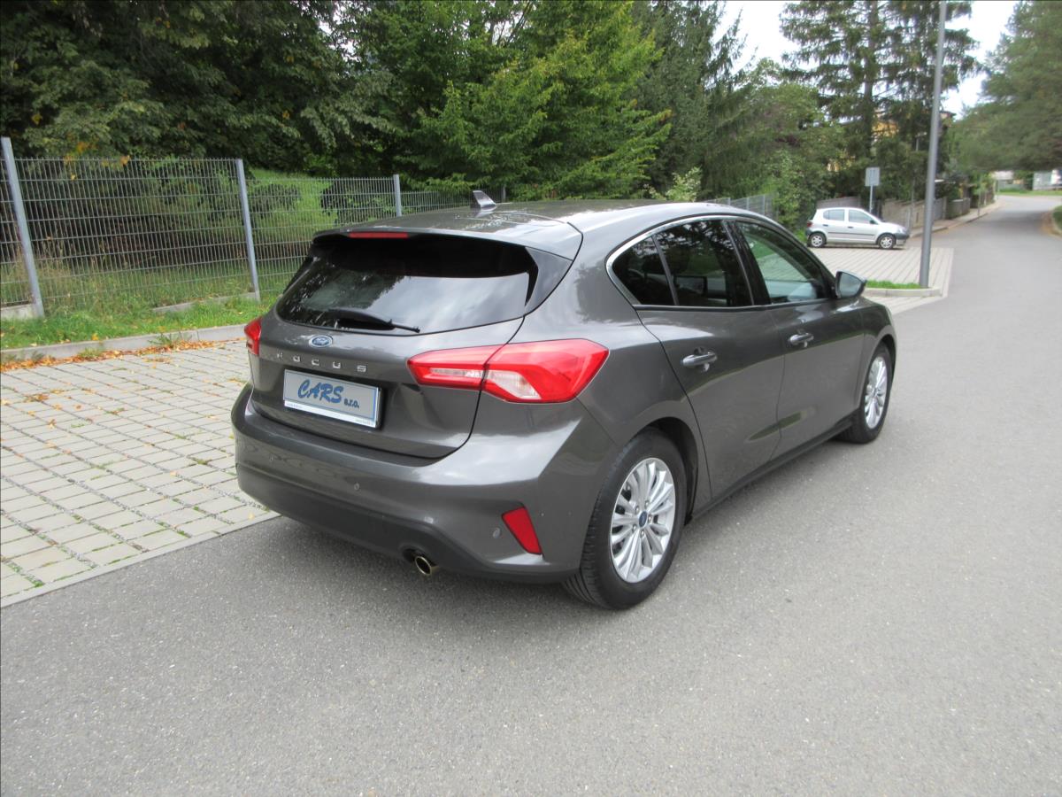 ford-focus-1-0-i-vyhr-sed-vol-okn-navi-nove-v-cr - 7