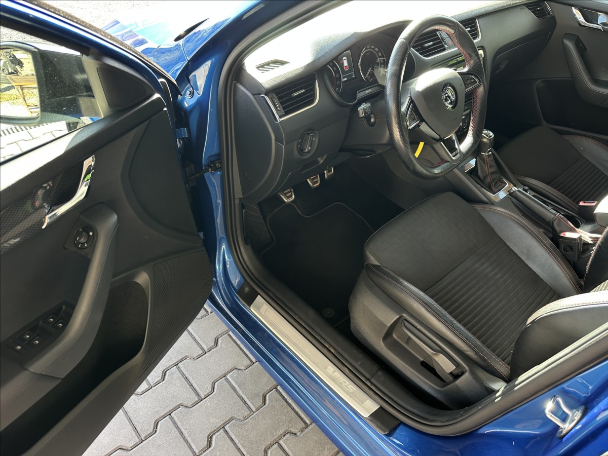 skoda-octavia-2-0-tdi-135kw-rs-challenge - 6