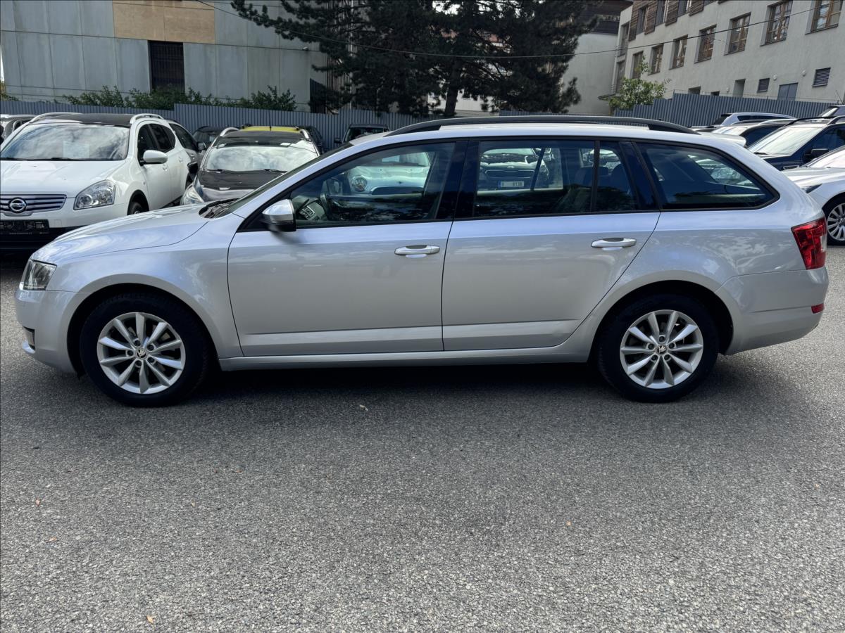 skoda-octavia-2-0-4x4-xenon-bez-koroze - 5