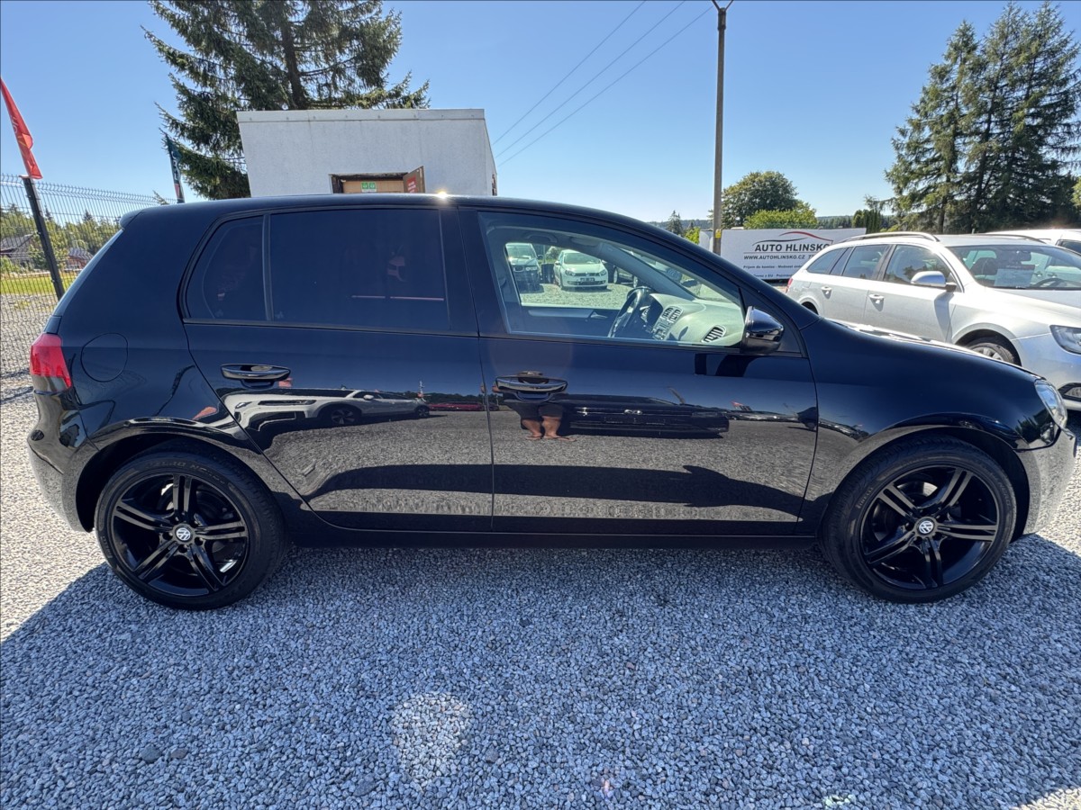 volkswagen-golf-2-0-tdi-81-kw-bez-koroze - 7