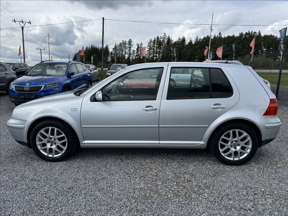 volkswagen-golf-1-6-i-77kw - 3