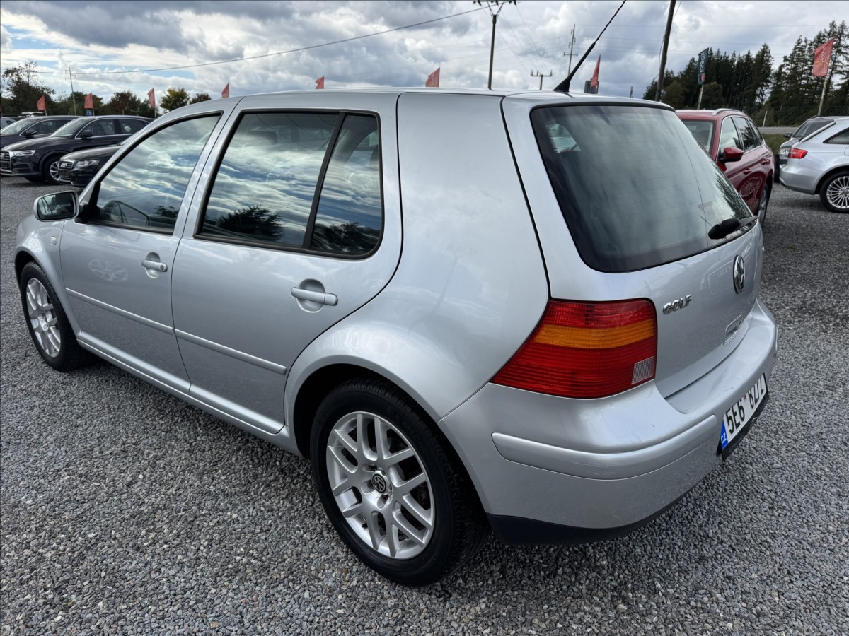 volkswagen-golf-1-6-i-77kw - 4