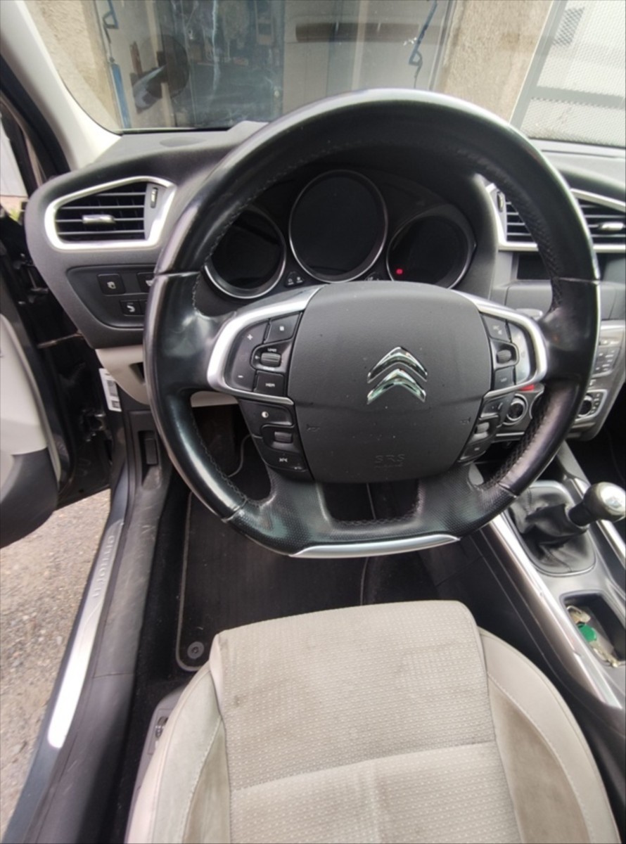 citroen-c4-1-6-vti - 1
