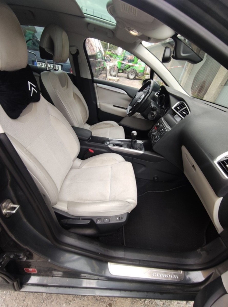 citroen-c4-1-6-vti - 6