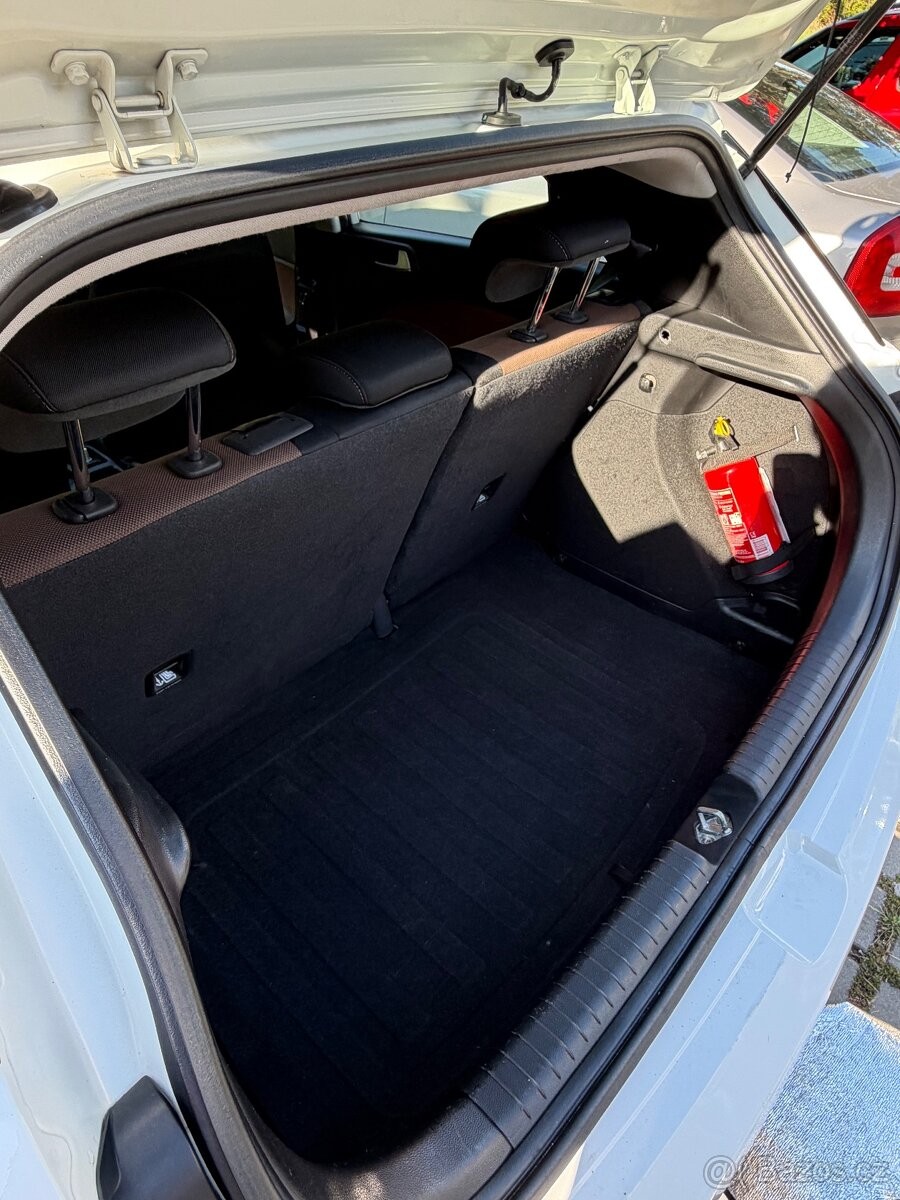 hyundai-i20-1-3-cr-71-tis-km-nova-stk - 4