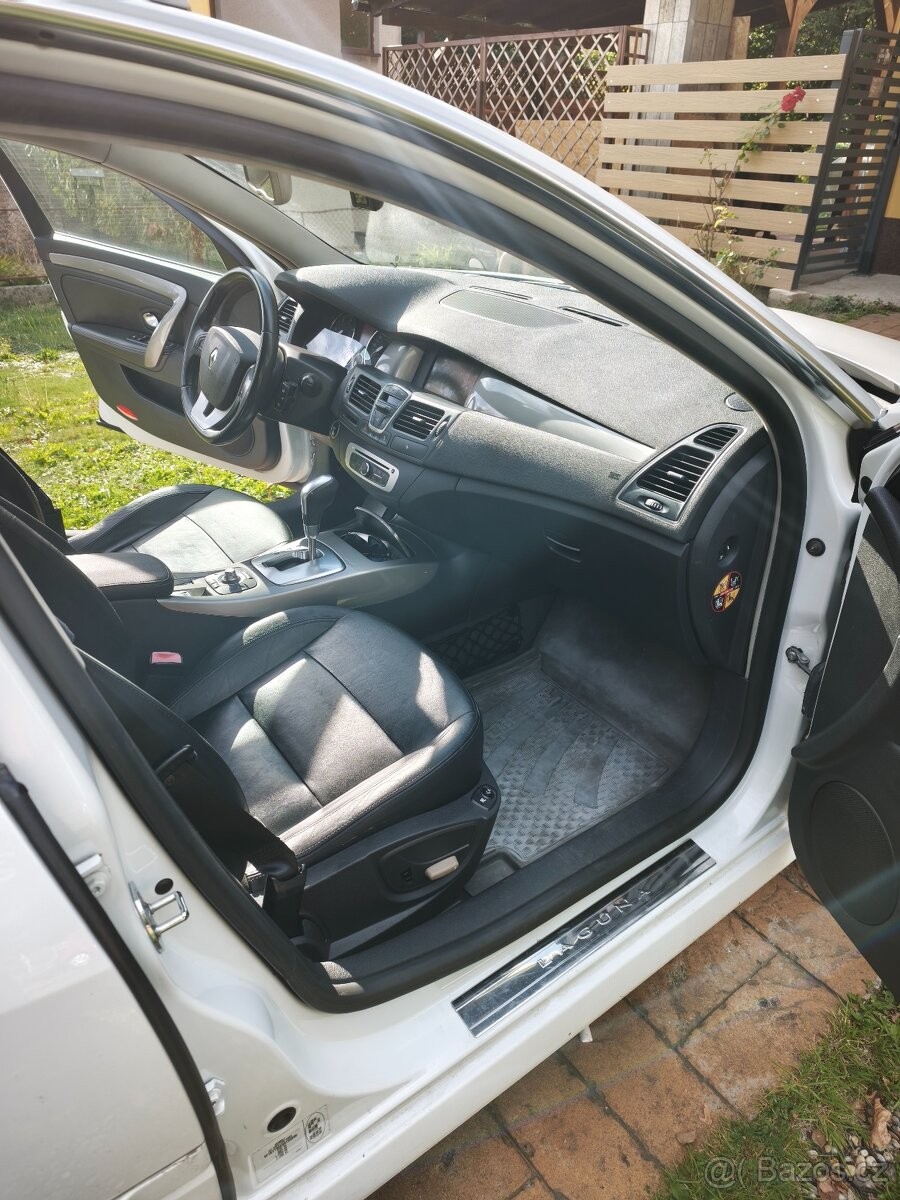 renault-laguna-2-0-dci-grandtour - 6