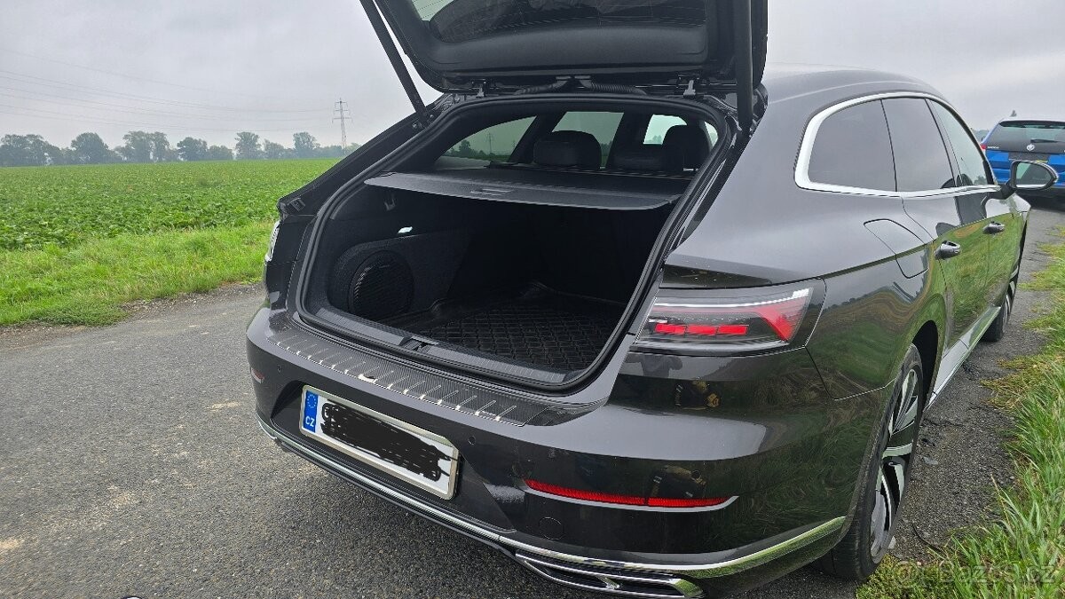 volkswagen-arteon-2-0-shooting-brake - 1
