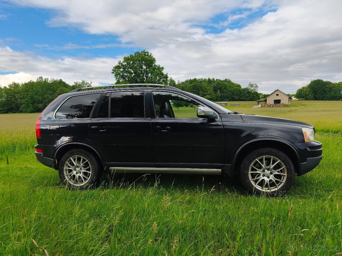 volvo-xc90-2-4-d5-120-kw-awd-7-mist - 1