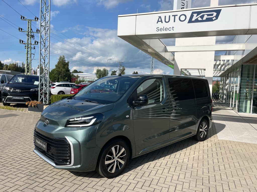 Toyota ProAce Verso 2.0D 144k L1 Family Webasto 8S