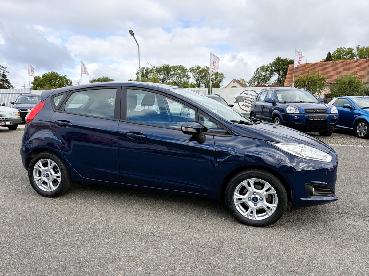 ford-fiesta-1-2-i-mod-2017-alu-winterpaket-pdc-1-maj - 1