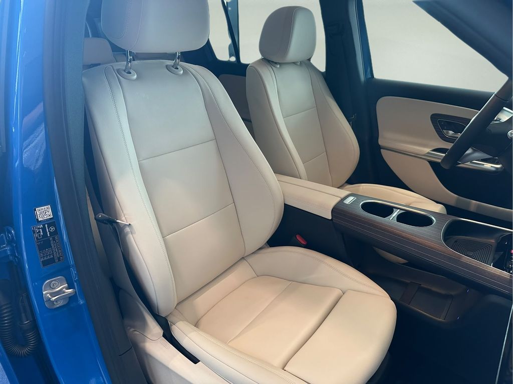 mercedes-benz-glb-200 - 8
