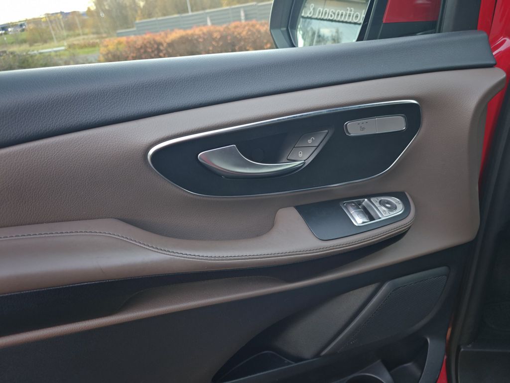 mercedes-benz-tridy-v-300-d-xlavantgarde-4matic - 9