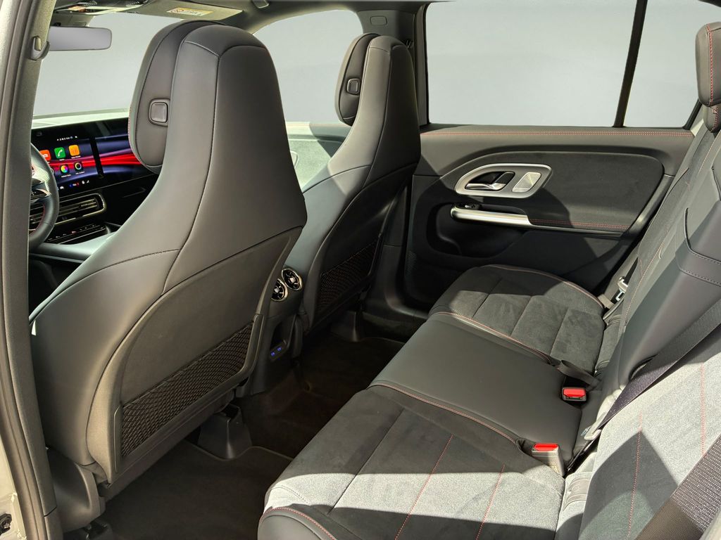 mercedes-benz-glb-220-4matic - 8