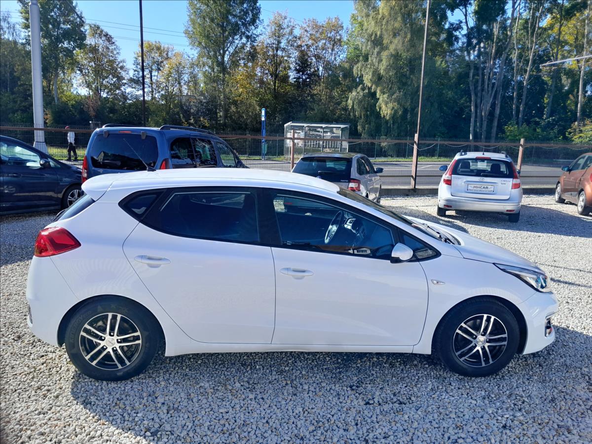 kia-ceed-1-6i-99kw - 7