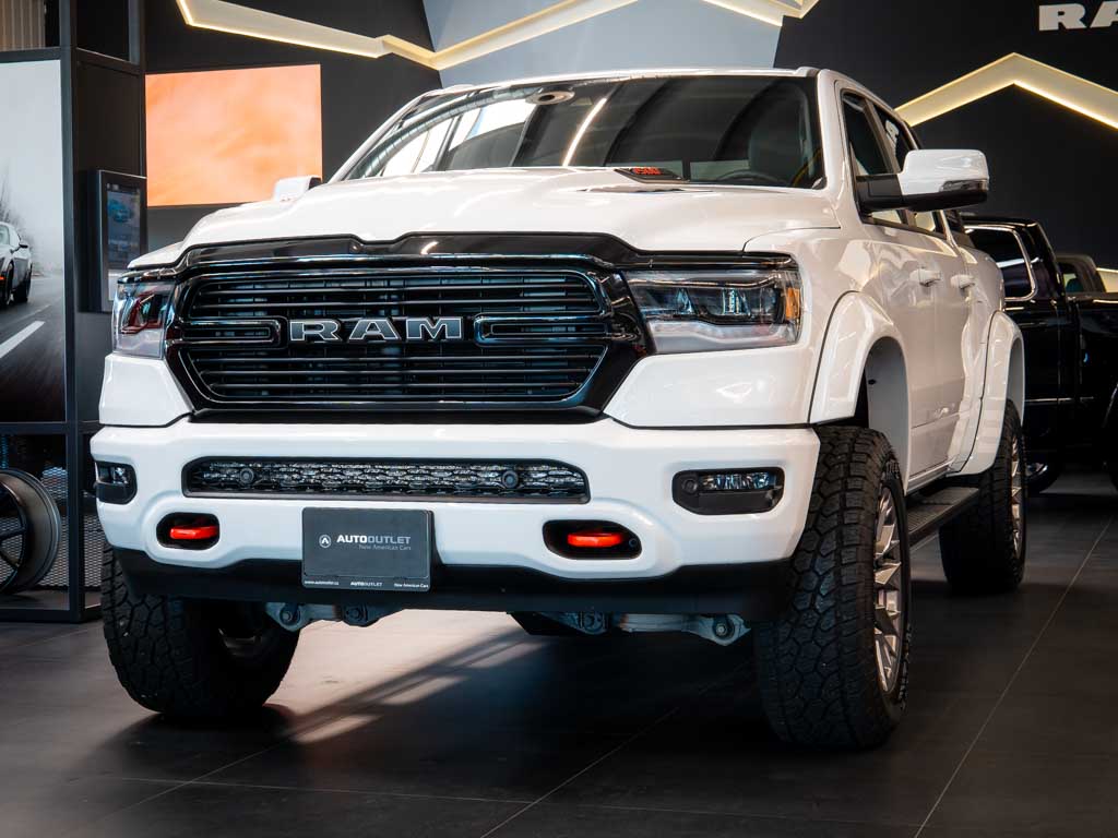 Dodge RAM 5.7 HEMI V8 Sport Lift edition