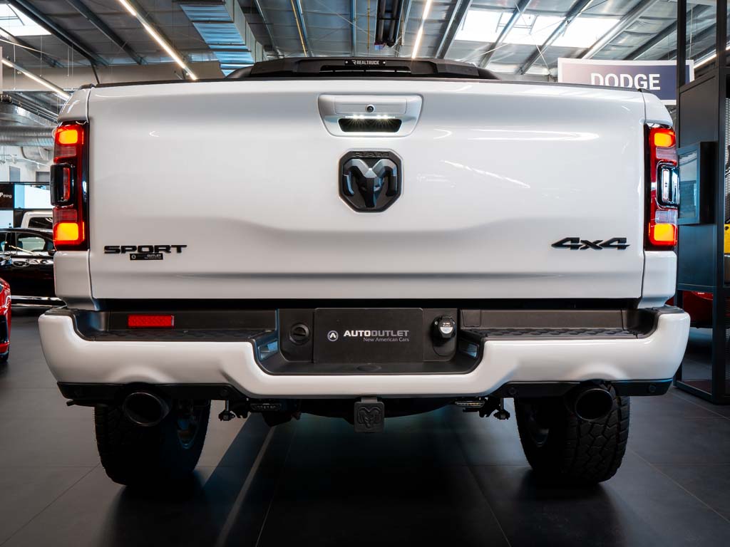dodge-ram-5-7-hemi-v8-sport-lift-edition - 3