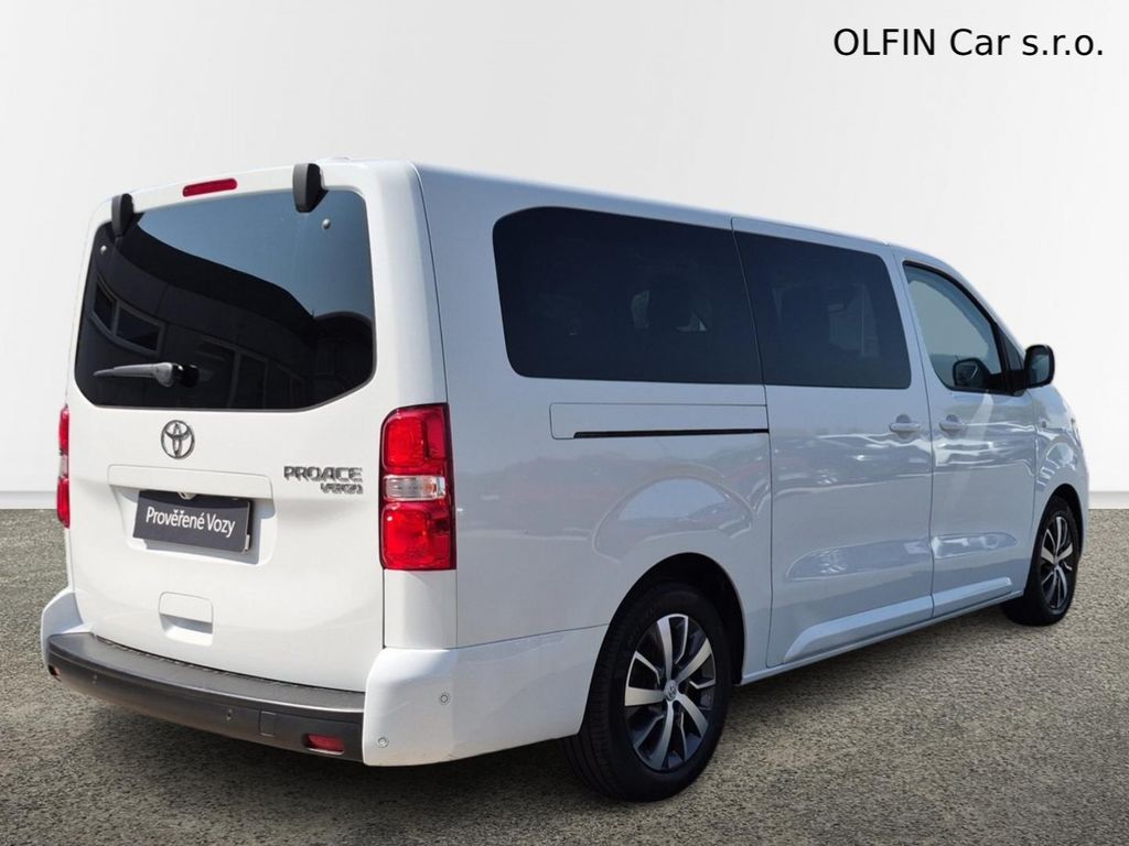 toyota-proace-verso-family-2-0d-130-kw-8-at-family - 1