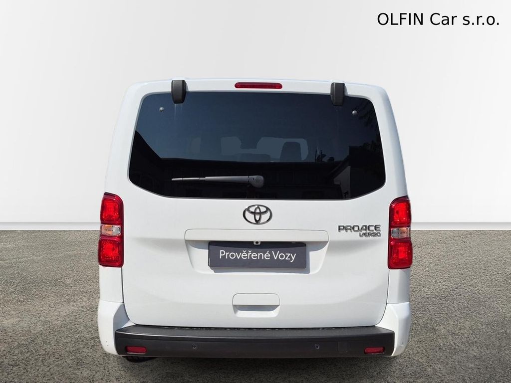 toyota-proace-verso-family-2-0d-130-kw-8-at-family - 7