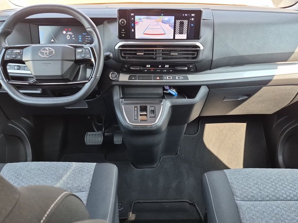 toyota-proace-verso-family-2-0d-130-kw-8-at-family - 9