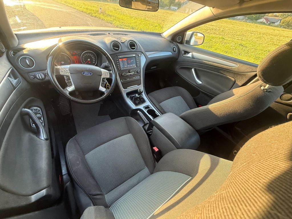ford-mondeo-2-0-tdi-kombi-tazne-2x-kola - 6