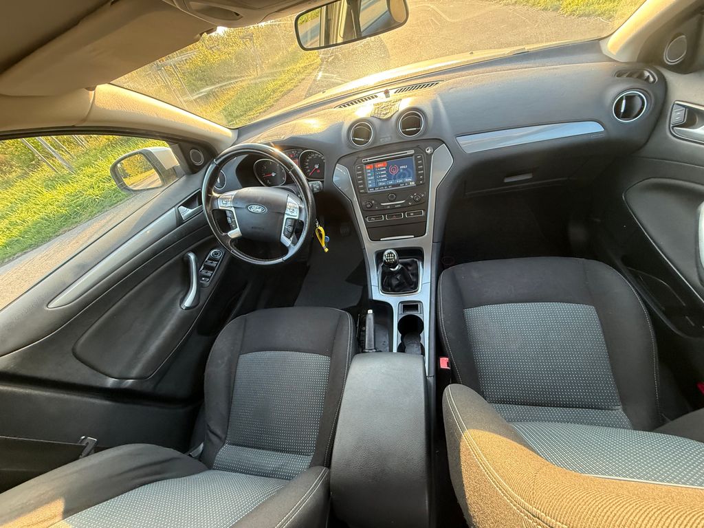 ford-mondeo-2-0-tdi-kombi-tazne-2x-kola - 7