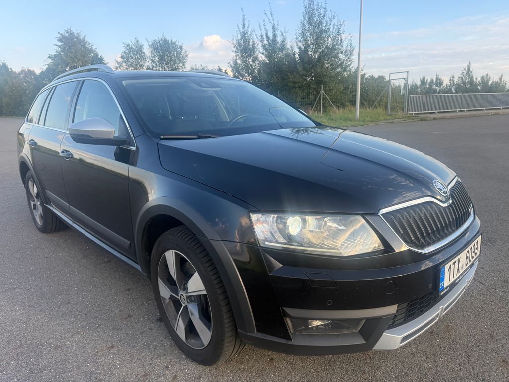 skoda-octavia-2-0-tdi-scout-4x4-dsg-tz - 6