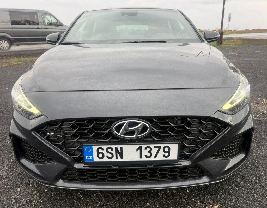hyundai-i30-1-6-118-kw-fastback-mild-hybrid-zaruka-do-2029 - 7