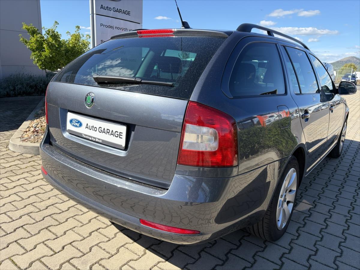 skoda-octavia-2-0-tdi-xenony - 6