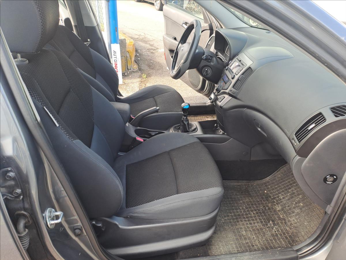 hyundai-i30-1-6-crd - 7