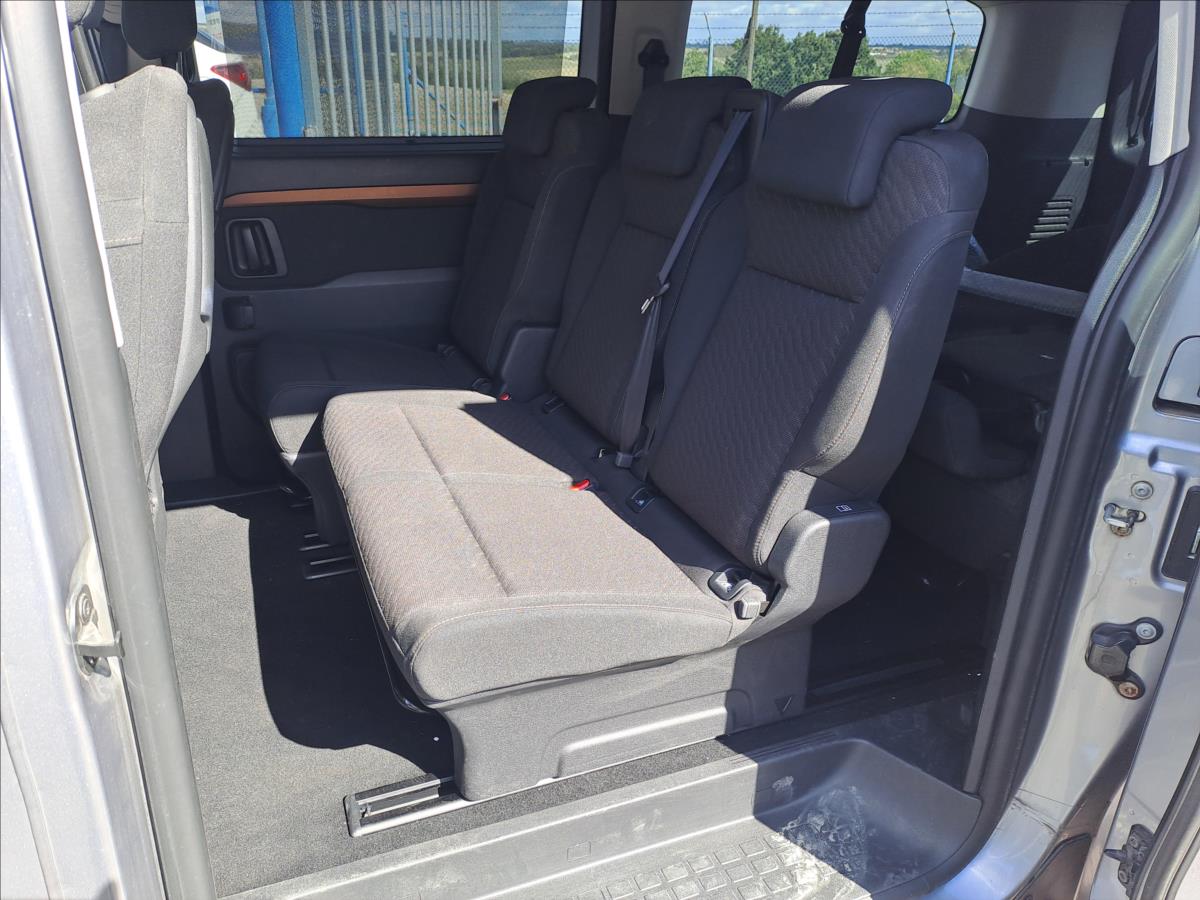 toyota-proace-verso-2-0-d-130-kw-automat-koupeno-cz - 5