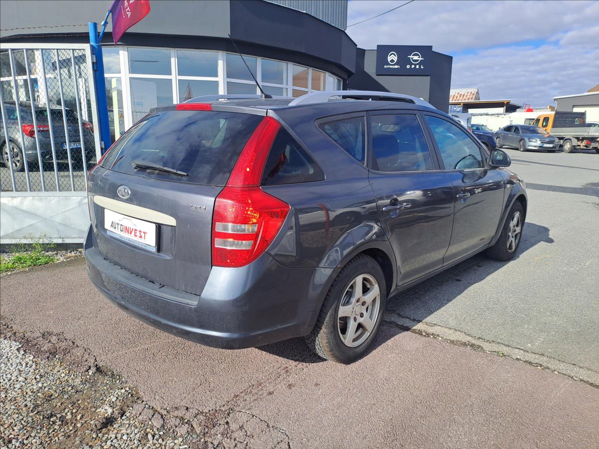 kia-ceed-1-6-crdi - 2