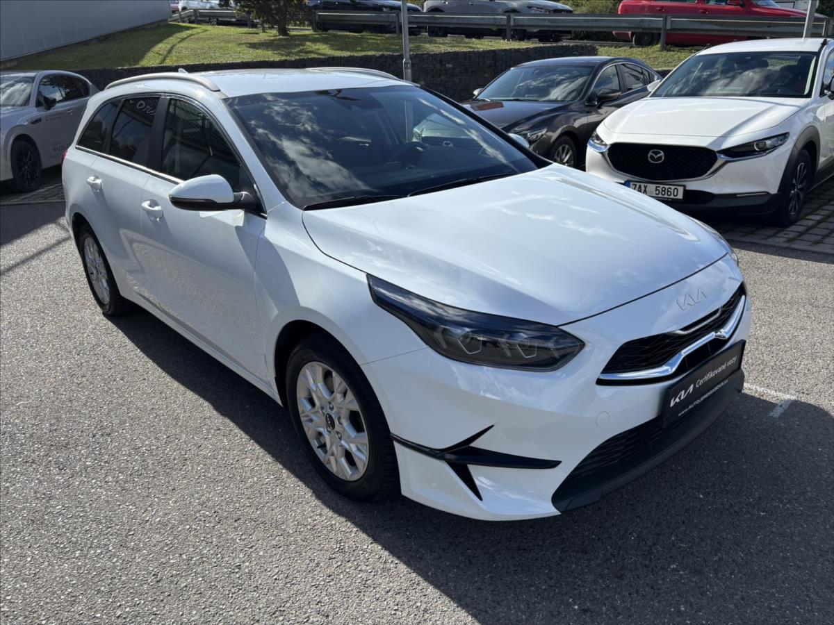 kia-ceed-1-5-tgdi-top-zaruka-kamera - 6