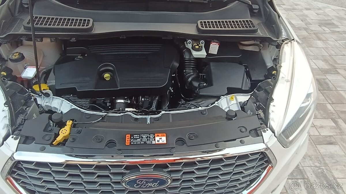 ford-kuga-2-0-vignale - 5