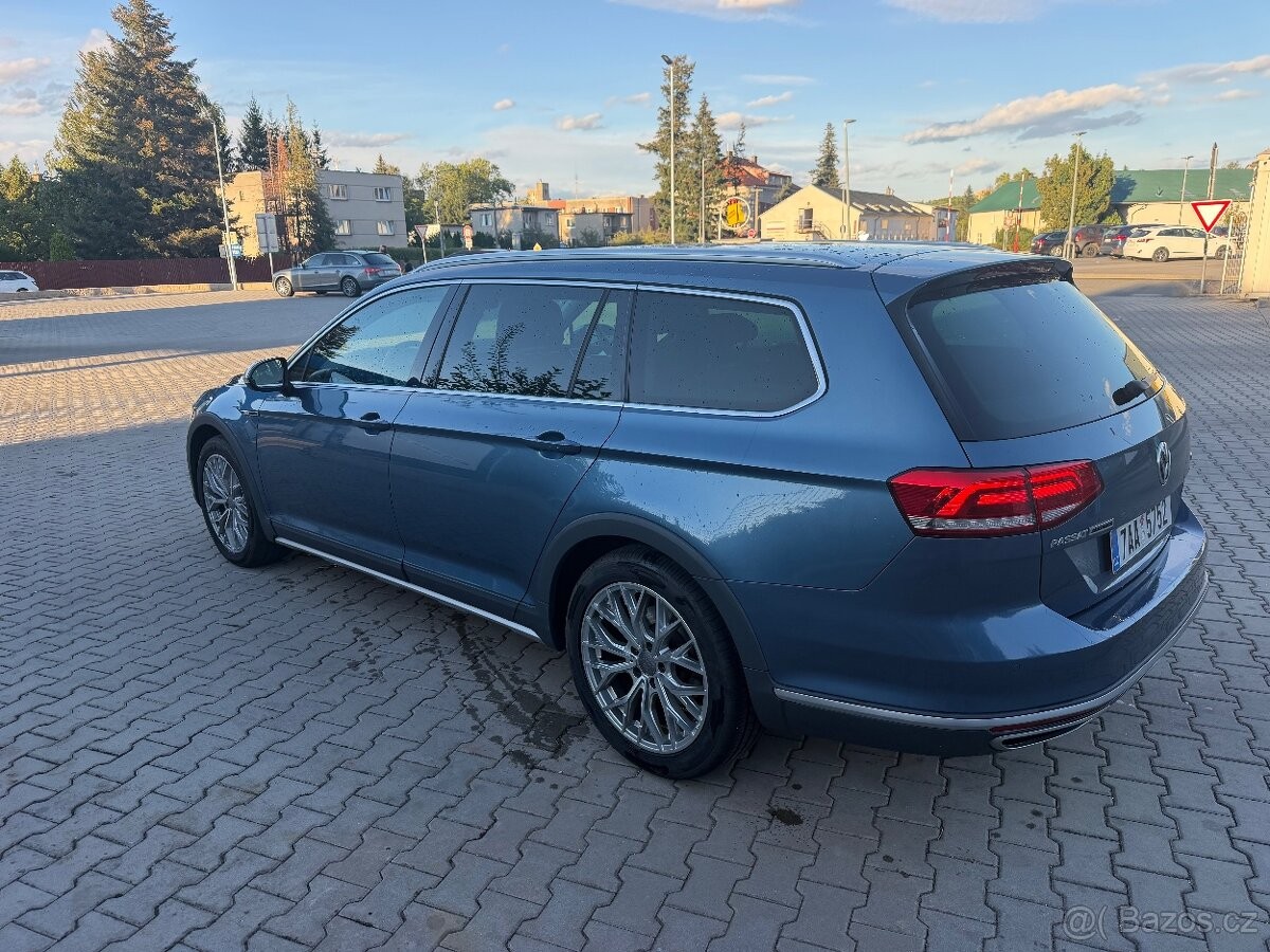 volkswagen-passat-2-0 - 1