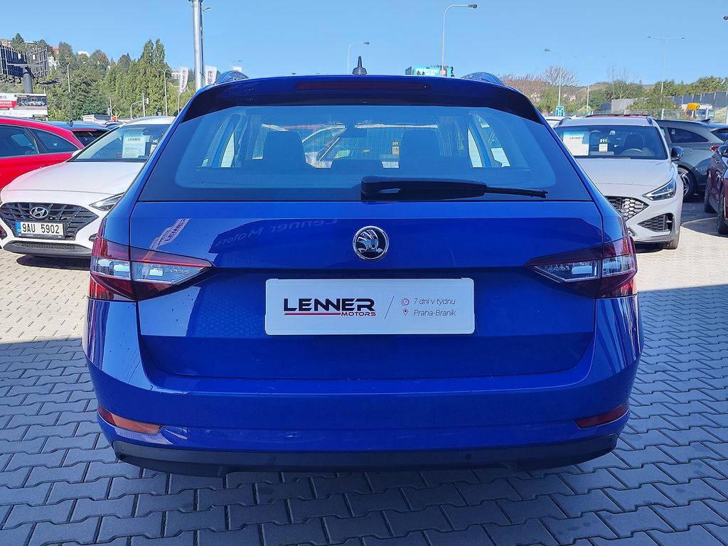 skoda-superb-2-0-tdi-110kw-style-dsg - 5