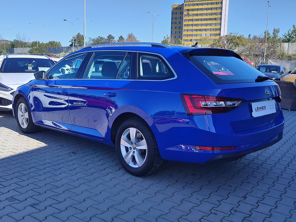 skoda-superb-2-0-tdi-110kw-style-dsg - 6