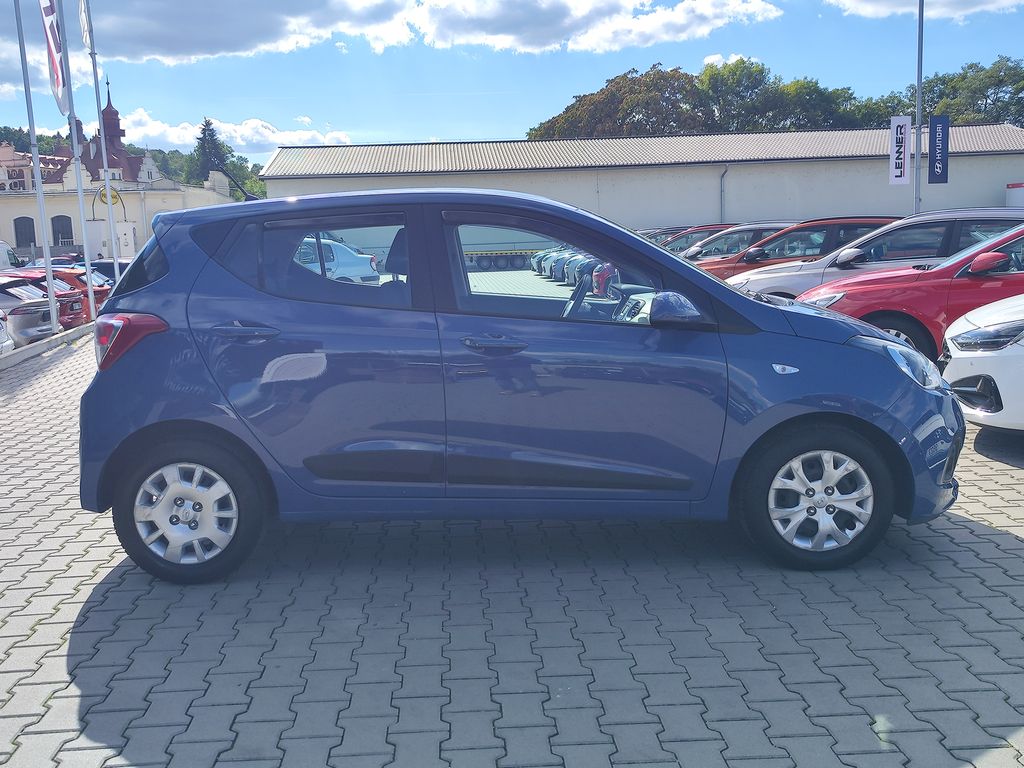 hyundai-i10-1-0i-49kw-family-plus - 3