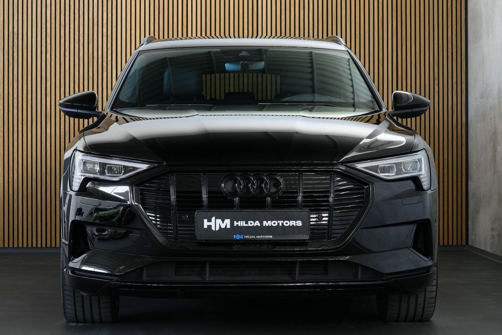 audi-e-tron-55-300kw-pano-nightv-hud-tazne - 7