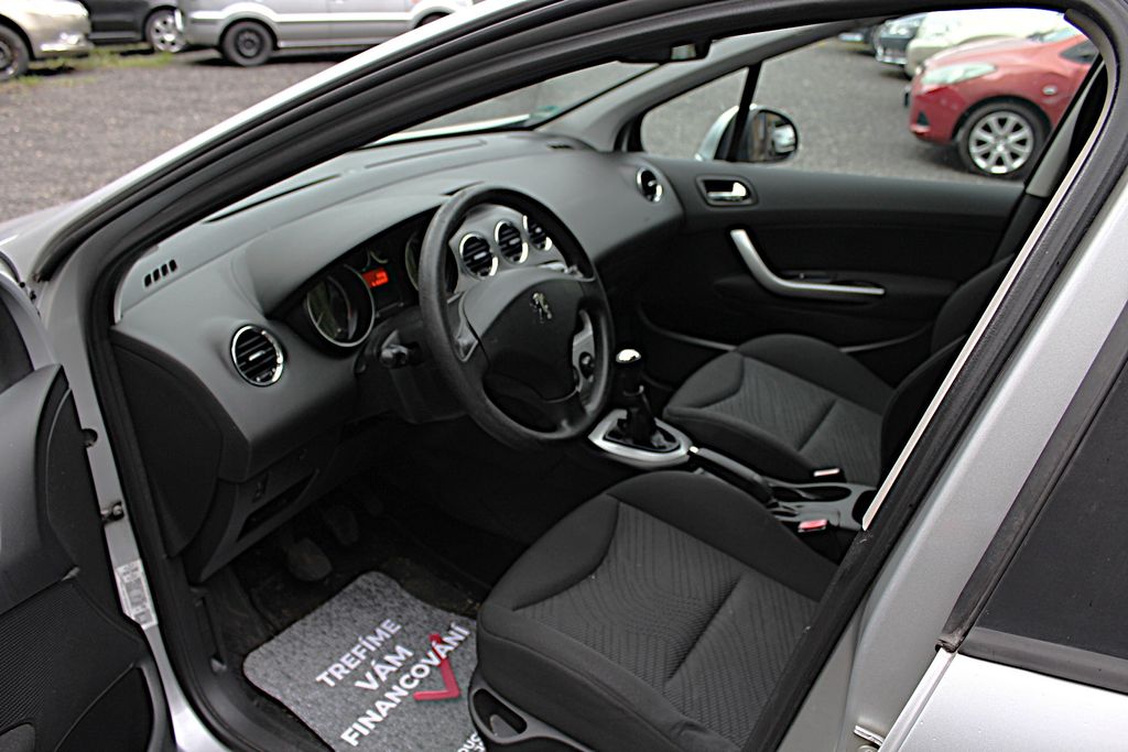 peugeot-308-1-6i-88-kw-klima - 9