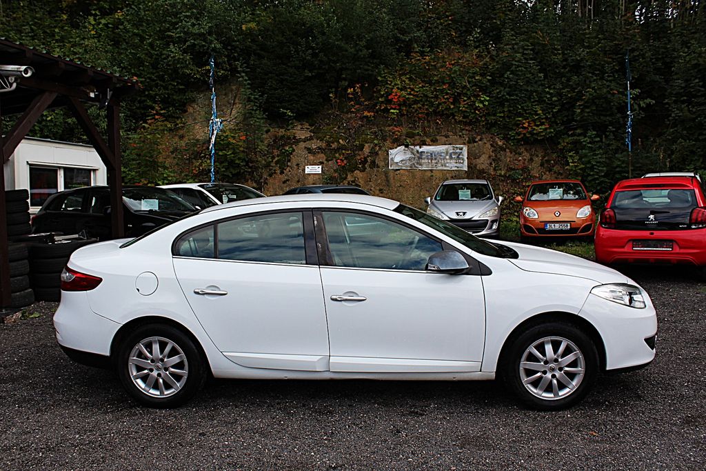 renault-fluence-1-6-16v-navi - 4