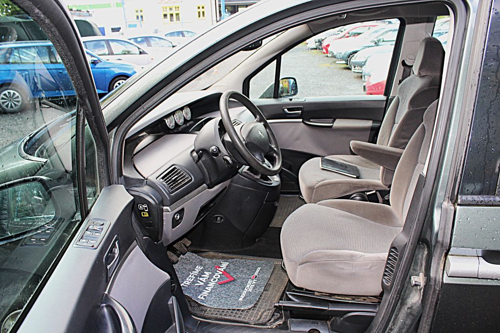 peugeot-807-2-0-hdi-7-mist - 9