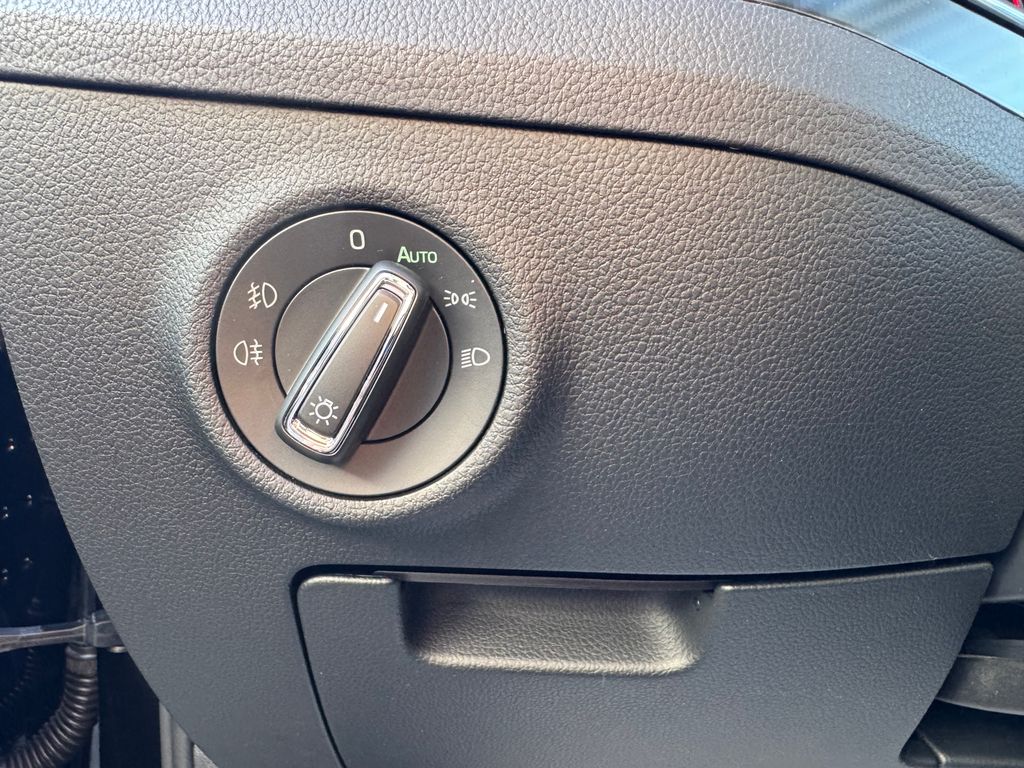 skoda-superb-combi-2-0-tdi-dsg-sportline - 7