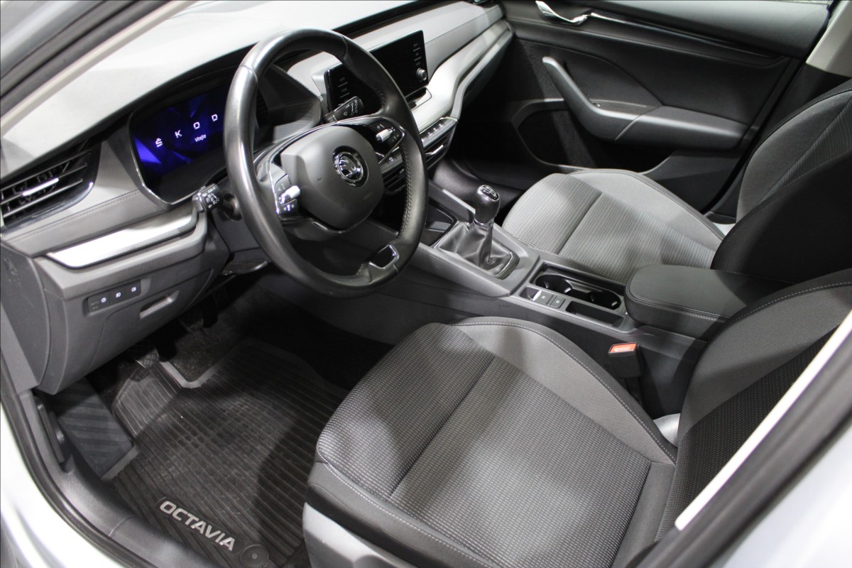 skoda-octavia-2-0-tdi-ambition-1-majitel-cz - 8
