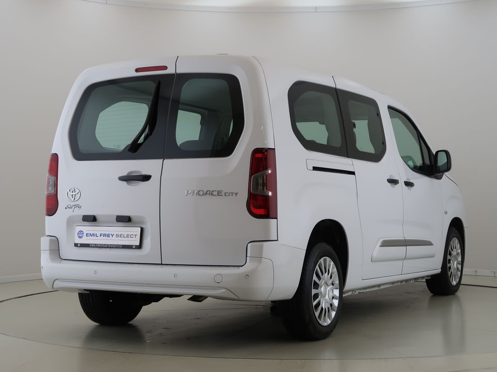 toyota-proace-city-verso-1-5-d-4d-long-business-cz-1maj - 4