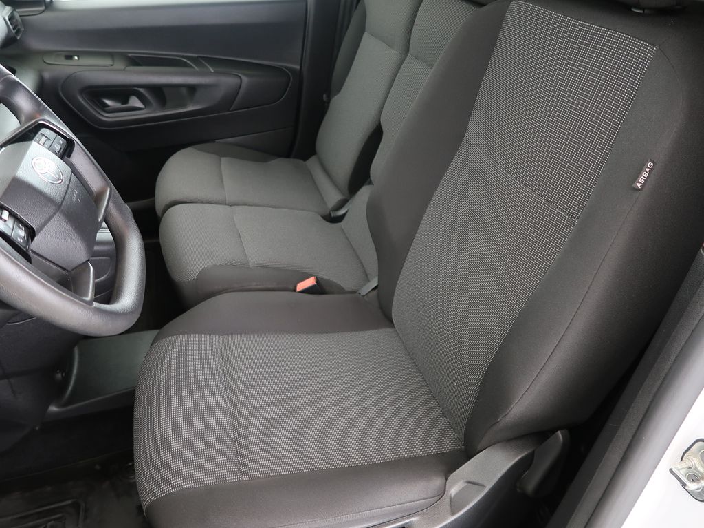 toyota-proace-1-5-d-4d-active-cargo-cz-1maj - 8