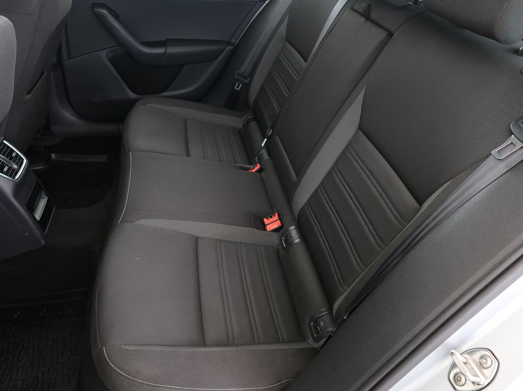 skoda-octavia-1-6-tdi-85kw-automat-cz - 9