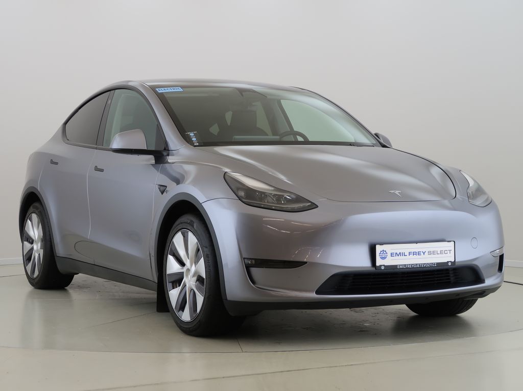 tesla-model-y-long-range-4x4-dual-motor-cz-1maj - 2