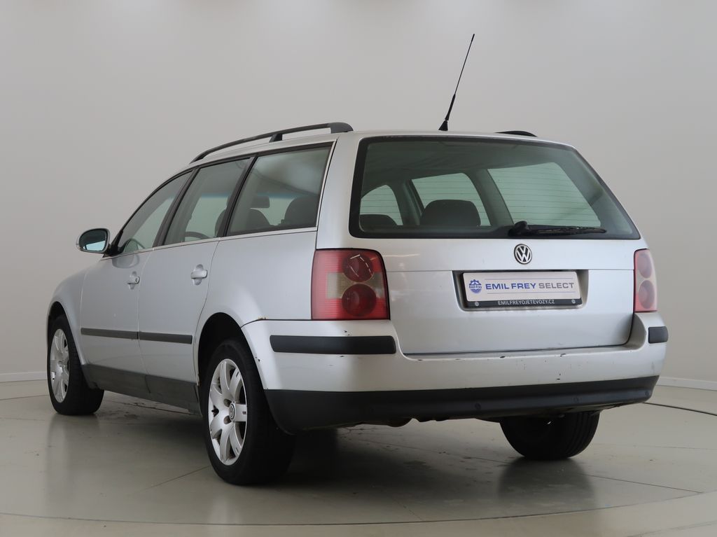 volkswagen-passat-1-9tdi-96kw-automat-bez-stk - 6