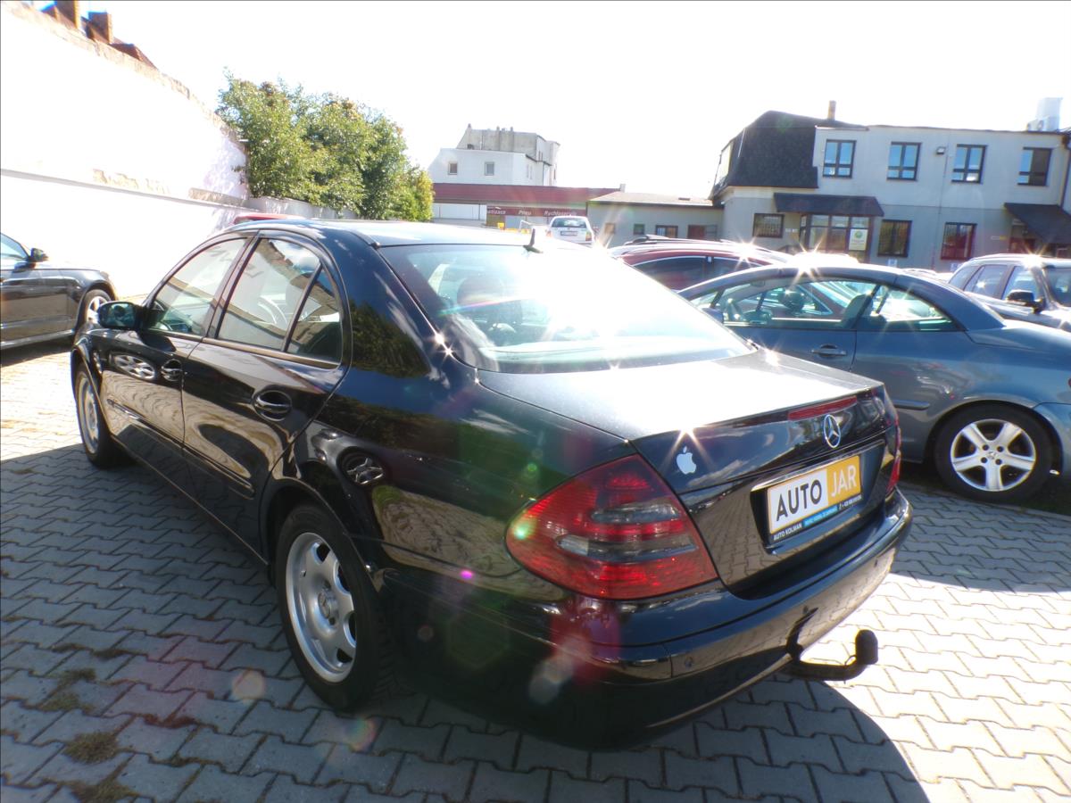mercedes-benz-tridy-e-2-7-cdi-tazne-zarizeni-automat - 3